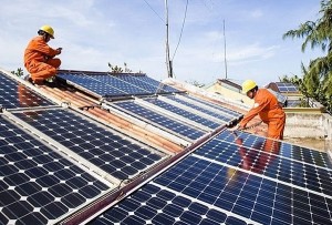 Áp lực cung ứng tăng cao: Tìm "van giảm áp" cho hệ thống điện quốc gia