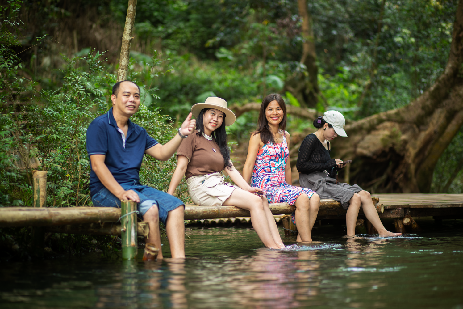 Bỏ phố về rừng, cô gái Ninh Bình viết giấc mơ du lịch xanh