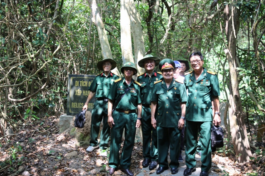 Hành trình về nguồn ý nghĩa của CLB CCB Dầu khí phía Nam nhân kỷ niệm 1 năm thành lập