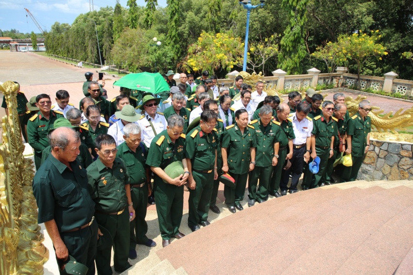 Hành trình về nguồn ý nghĩa của CLB CCB Dầu khí phía Nam nhân kỷ niệm 1 năm thành lập