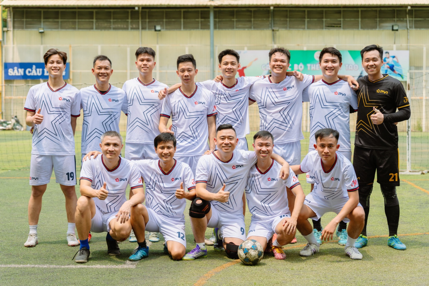 Sôi nổi Giải bóng đá giao hữu PVI mở rộng 2026