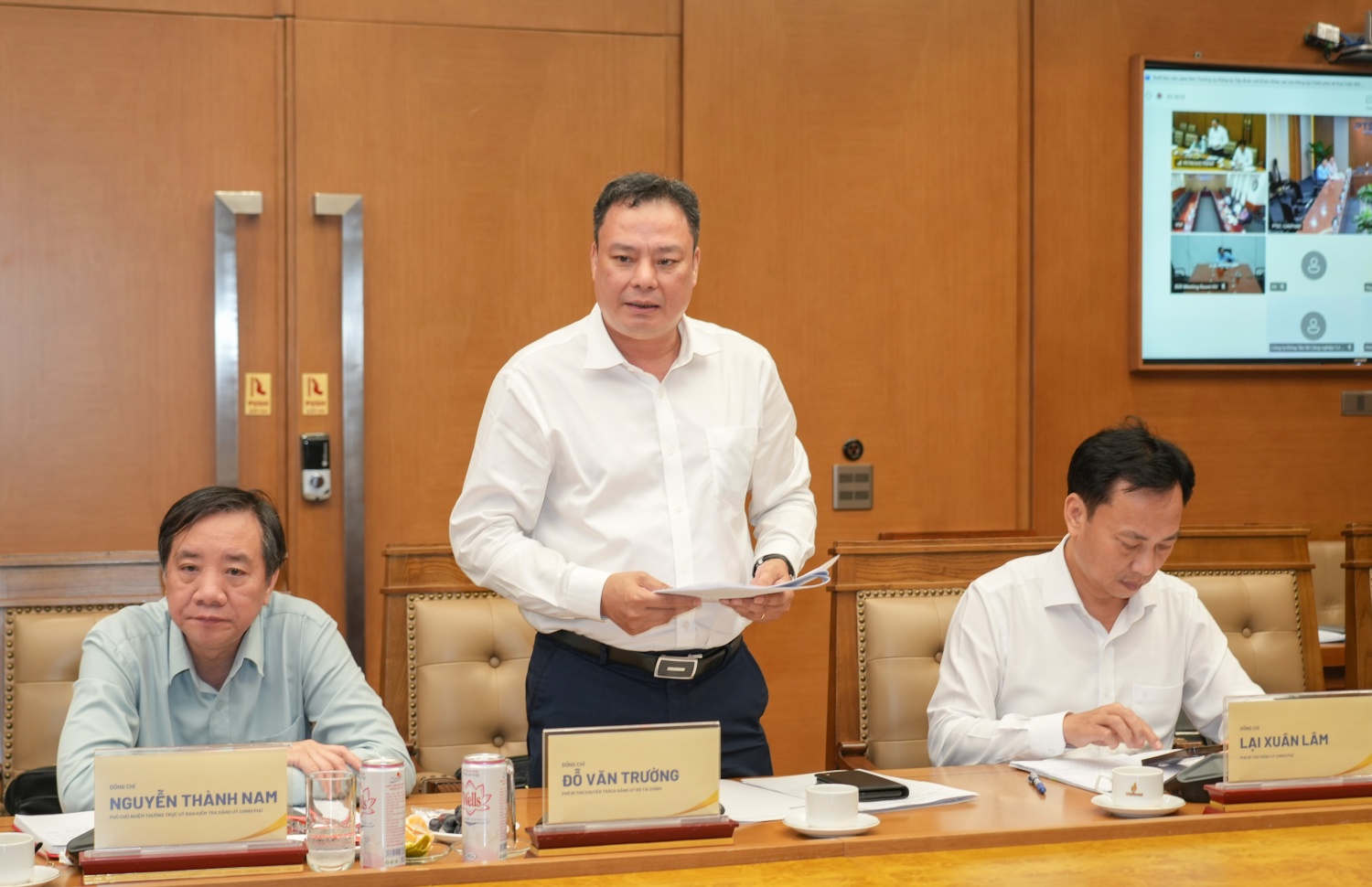 Đoàn khảo sát Đảng ủy Chính phủ làm việc với Đảng bộ Petrovietnam về triển khai Kết luận số 208-KL/TW