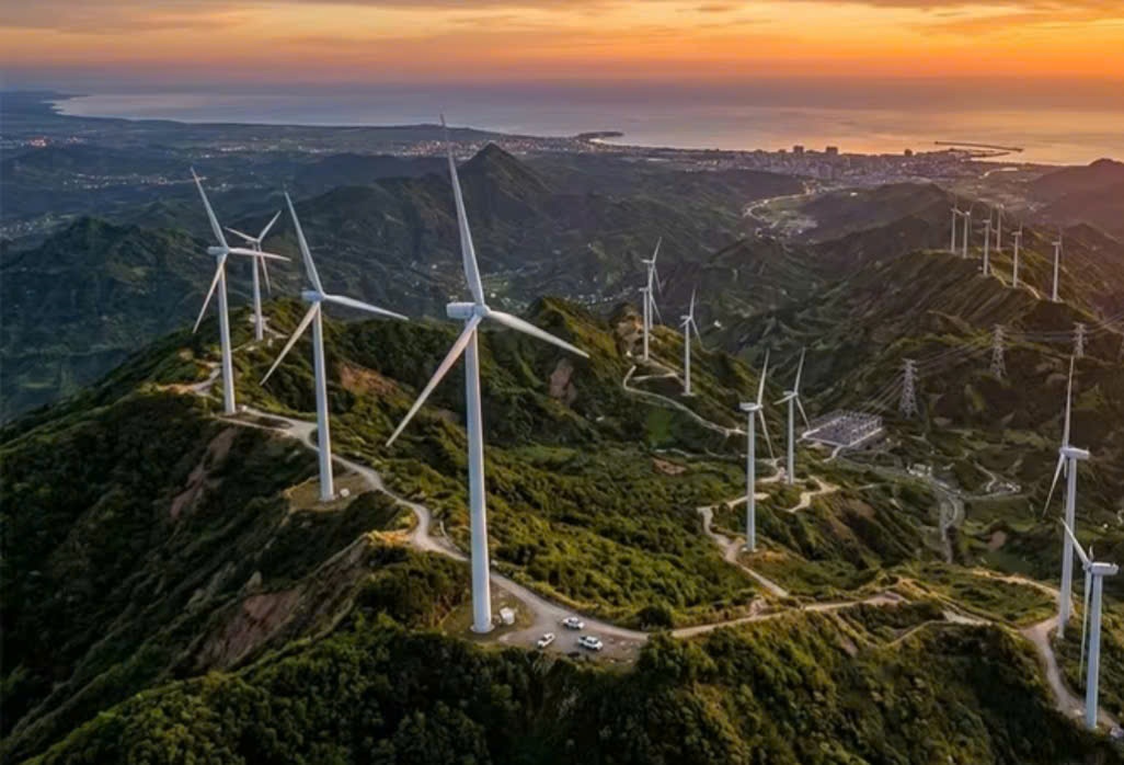 Tin tức kinh tế ngày 23/4: Gần 74% hộ kinh doanh lãi ít hoặc không có lãi