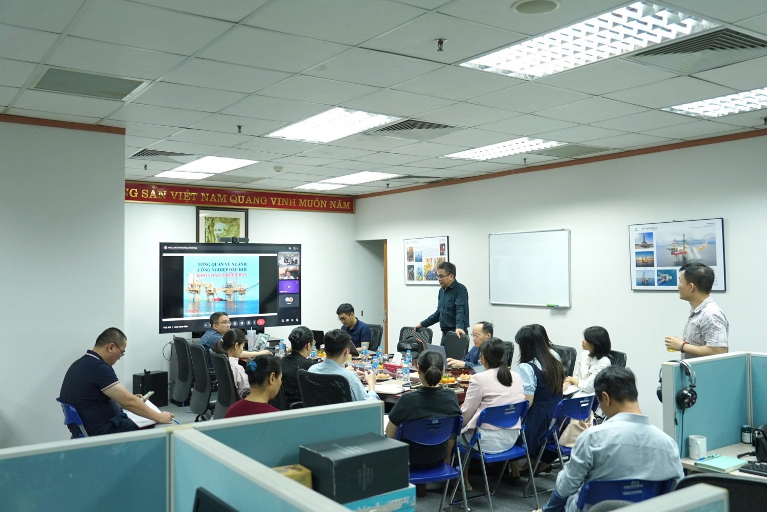 Tạp chí Năng lượng Mới - PetroTimes tổ chức bồi dưỡng kiến thức về công nghiệp dầu khí