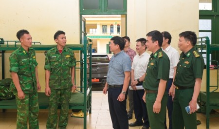 Kỳ 1: Ấm tình nơi tuyến đầu Tổ quốc, người lính giữ đất bằng cả trái tim