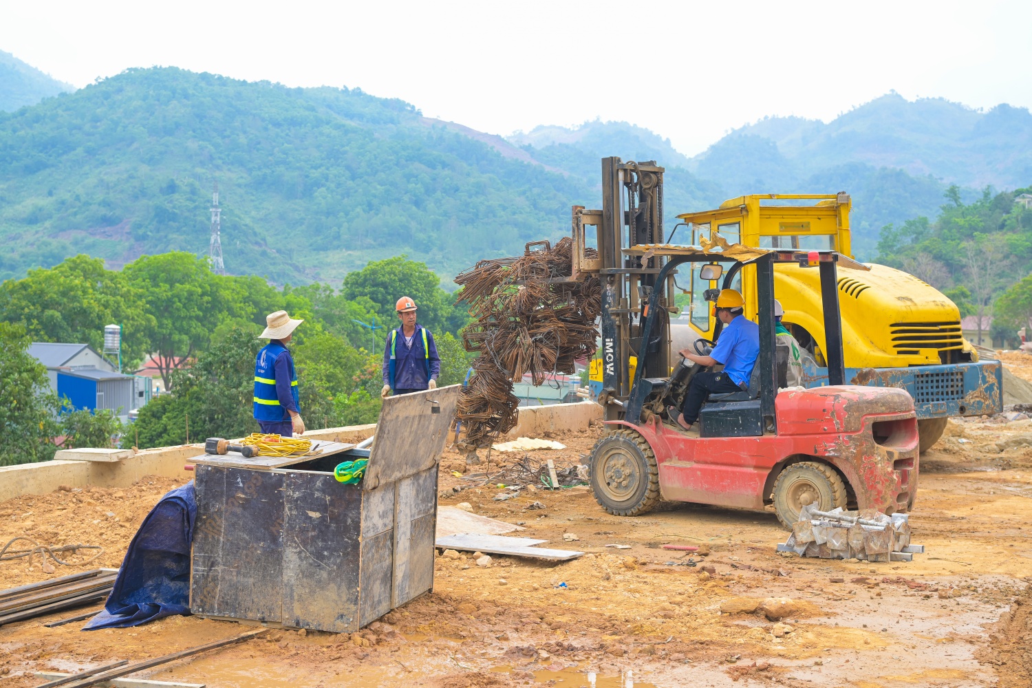 [Chùm ảnh] Nghĩa tình Petrovietnam nơi biên giới Lai Châu