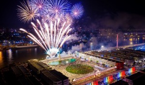 Dồn dập sự kiện dịp lễ 30/4, Vinhomes Royal Island hút khách, kích hoạt hệ sinh thái kinh doanh