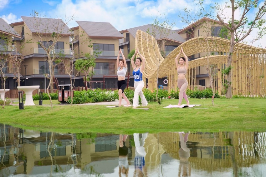Dồn dập sự kiện dịp lễ 30/4, Vinhomes Royal Island hút khách, kích hoạt hệ sinh thái kinh doanh