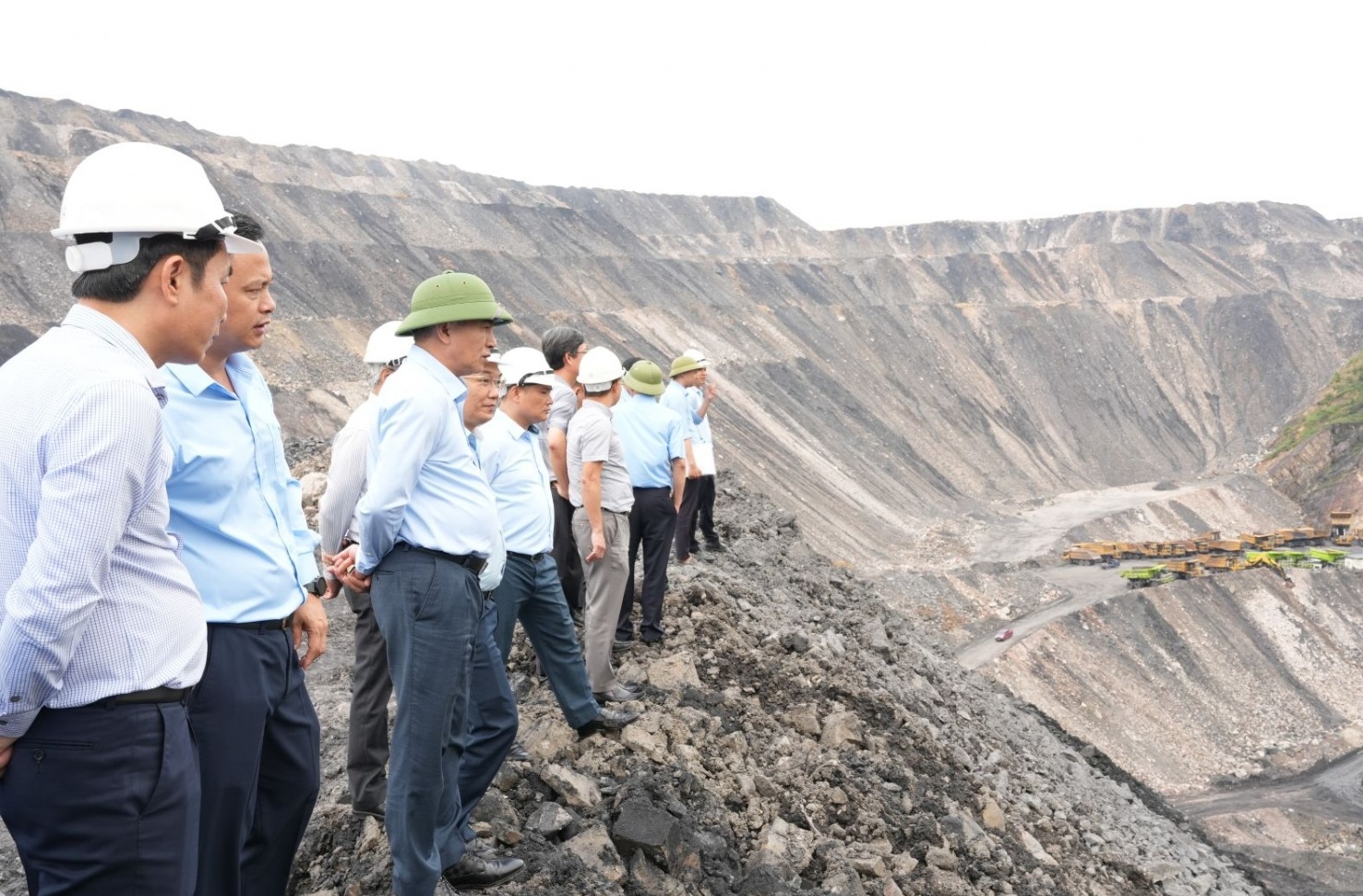 TKV siết công tác an toàn sản xuất than lộ thiên trong mùa mưa bão 2026