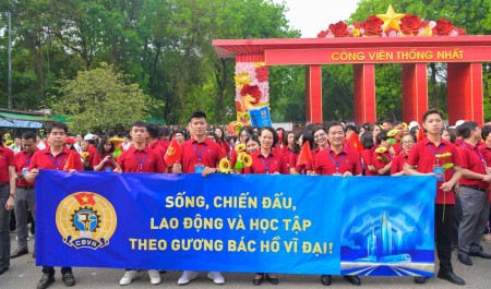 [Chùm ảnh] Công đoàn Petrovietnam ghi dấu ấn tại Lễ kỷ niệm 140 năm Ngày Quốc tế Lao động