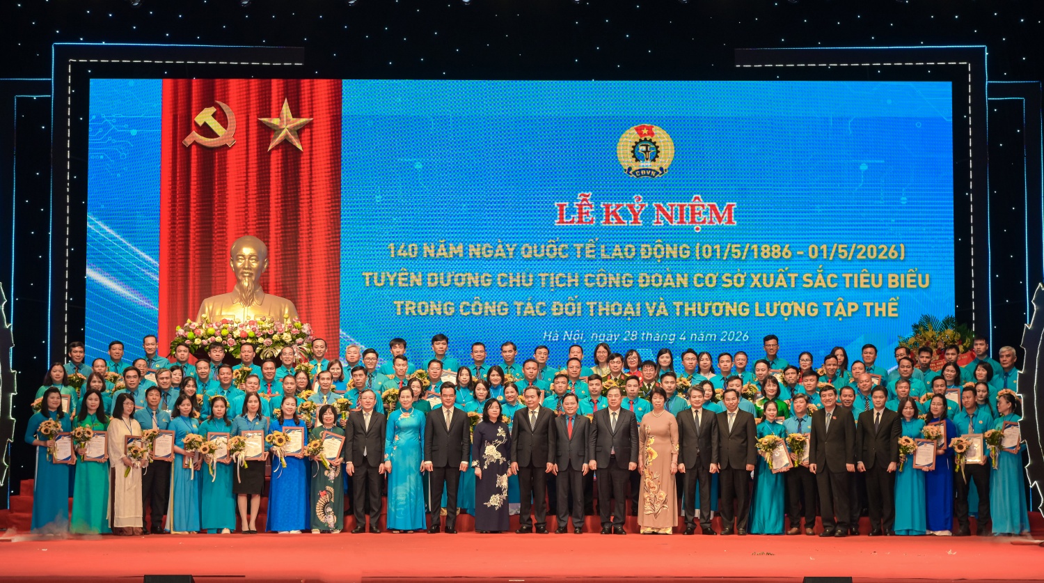 [Chùm ảnh] Công đoàn Petrovietnam ghi dấu ấn tại Lễ kỷ niệm 140 năm Ngày Quốc tế Lao động