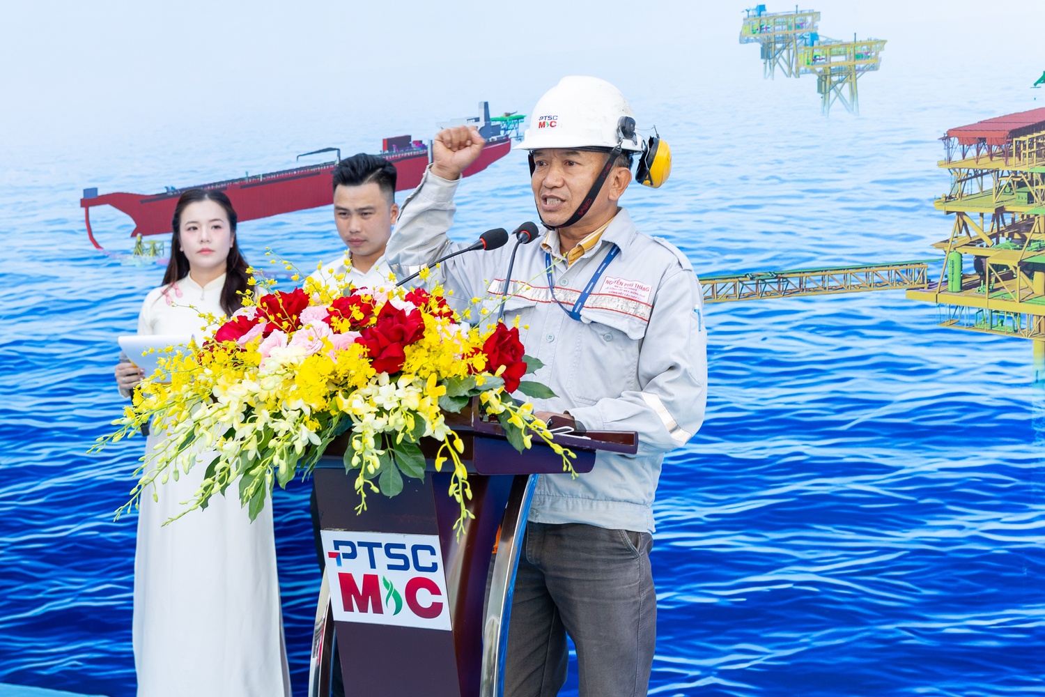 Phát động thi đua dự án Lô B