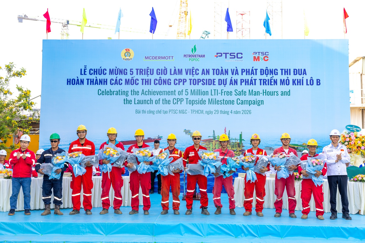 Phát động thi đua dự án Lô B