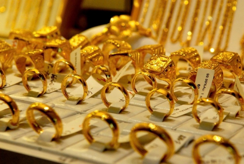 Giá vàng hôm nay 30/4: Giảm sâu phiên thứ hai liên tiếp
