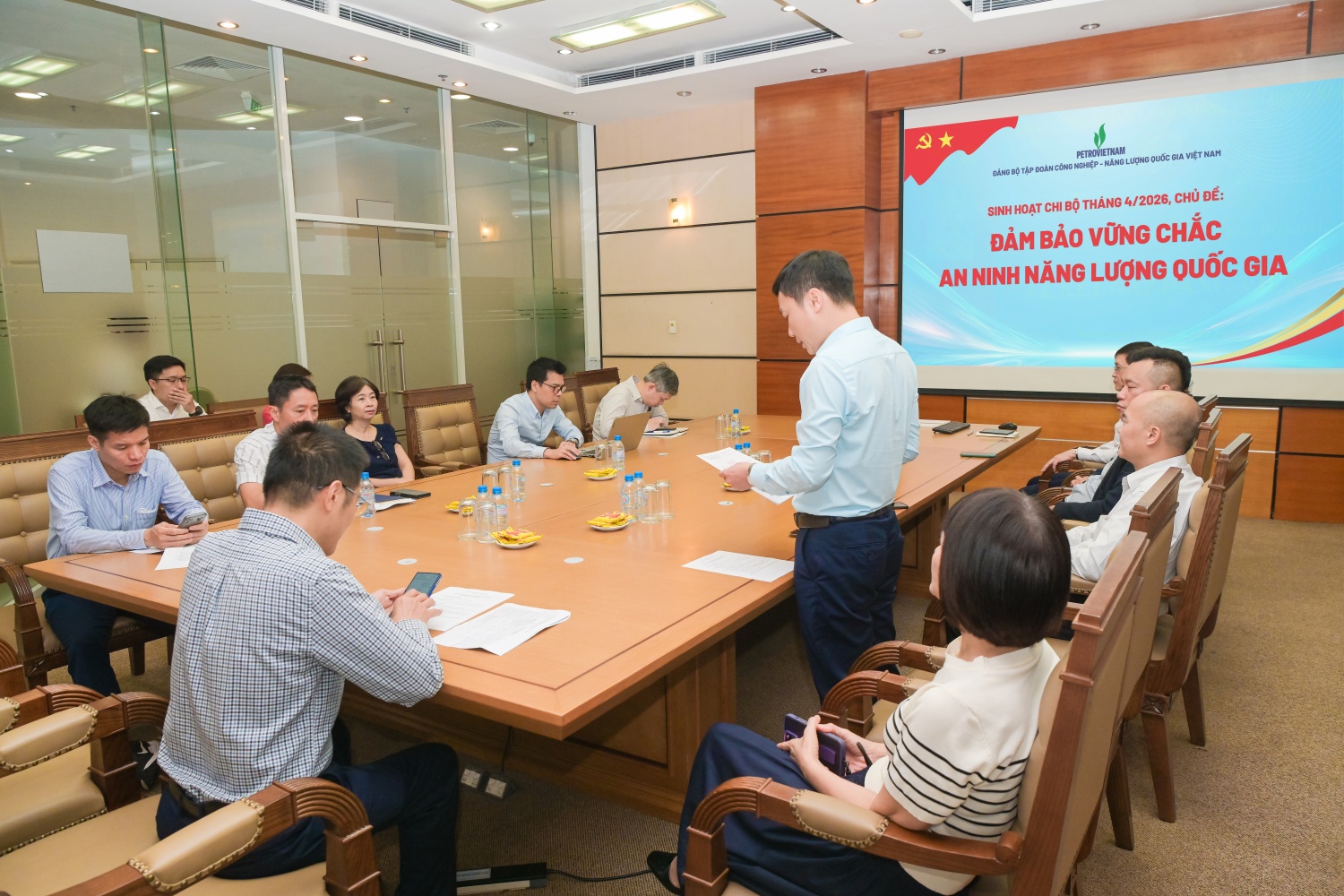 Đảng bộ Petrovietnam sinh hoạt chi bộ tháng 5 với chủ đề: “Yêu Bác lòng ta trong sáng hơn”