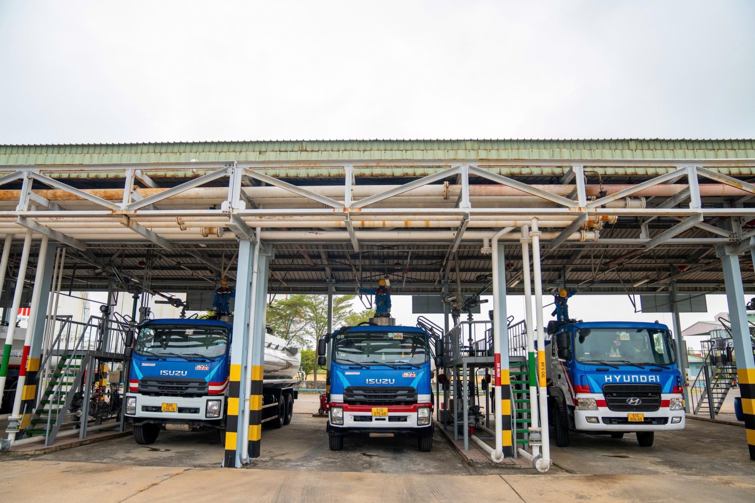 [Chùm ảnh] PVOIL hoàn thành công tác chuẩn bị triển khai kinh doanh xăng sinh học E10 tại các cơ sở xăng dầu
