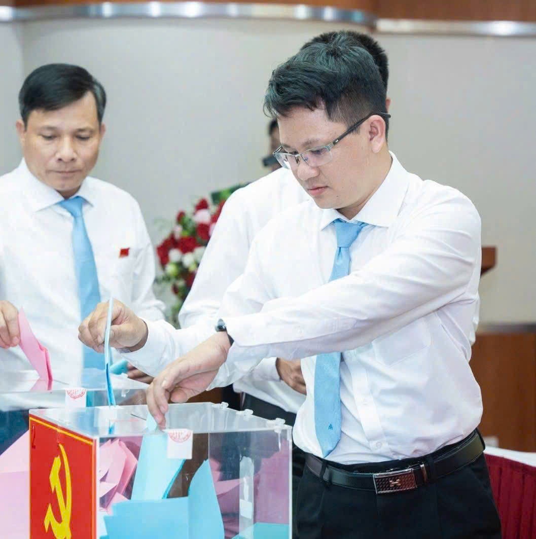 Kỹ sư Nguyễn Văn Cảnh là một trong những gương mặt tiêu biểu với sự chuyên nghiệp, tinh thần trách nhiệm và sự tận tâm trong công việc