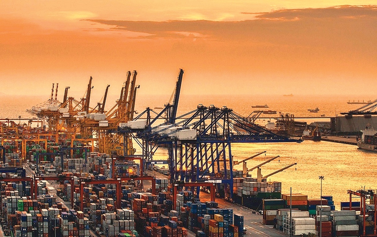 Từ đà tăng trưởng đến bài toán bứt phá hai con số