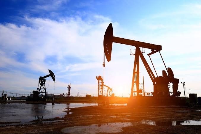 Giá dầu cao gây áp lực lên tăng trưởng kinh tế toàn cầu