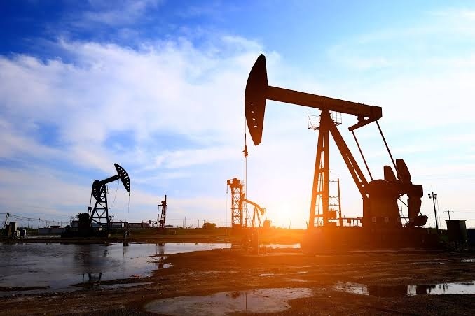 Giá dầu cao gây áp lực lên tăng trưởng kinh tế toàn cầu