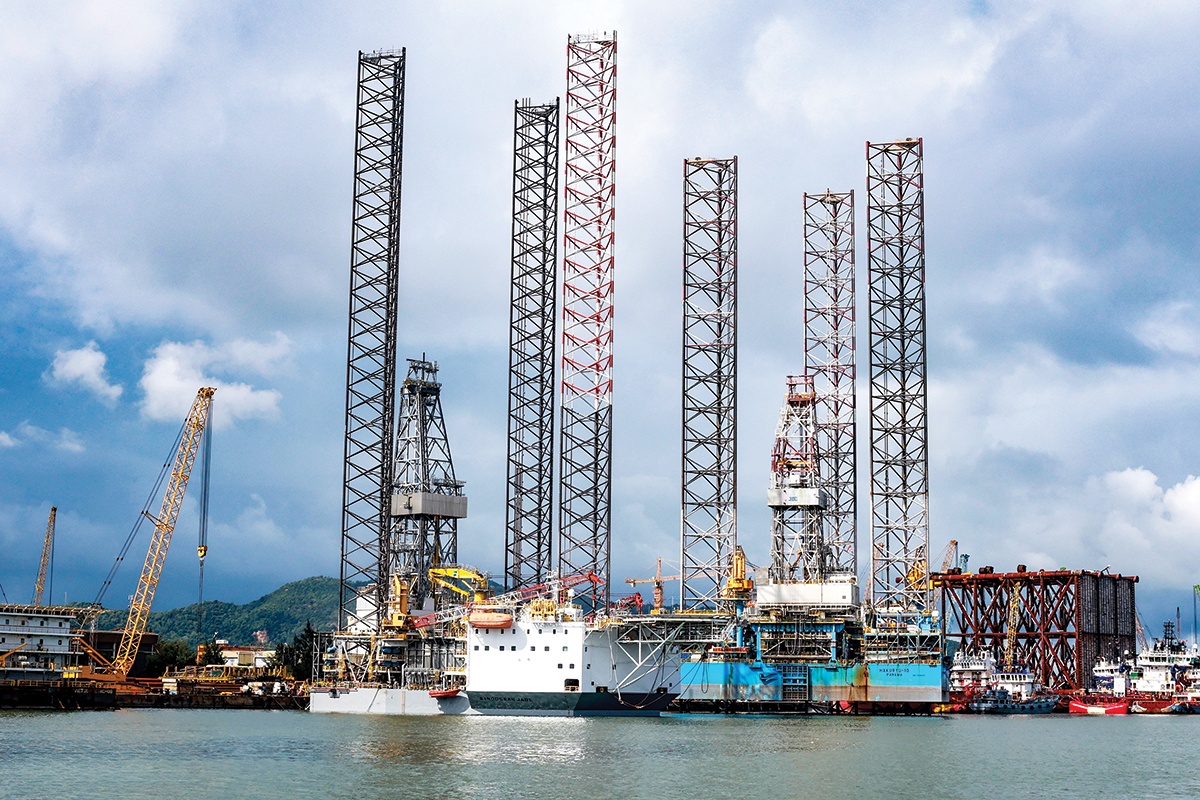 Từ đà tăng trưởng đến bài toán bứt phá hai con số