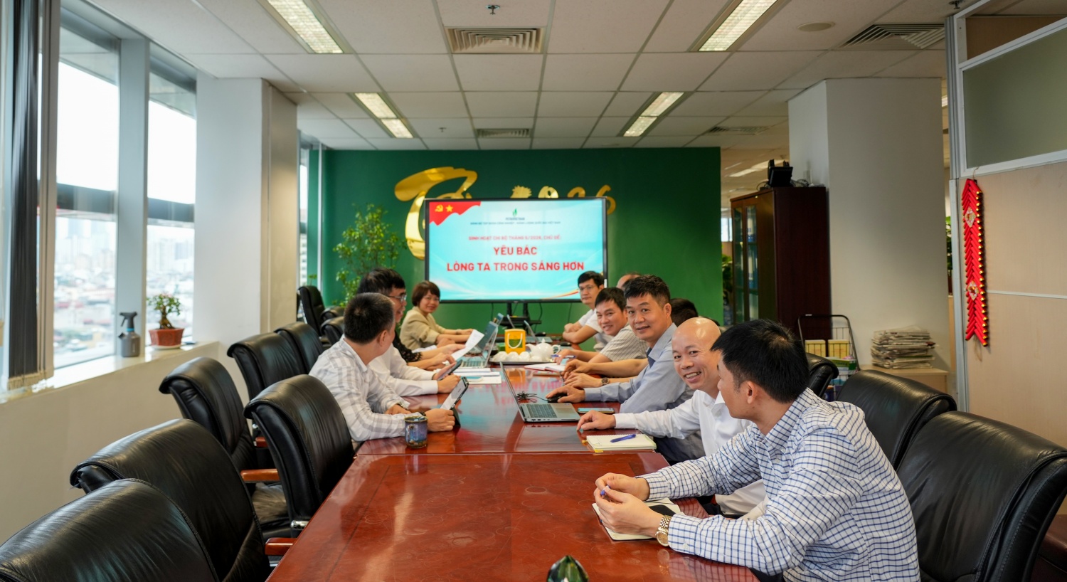 Chi bộ Ban An toàn Môi trường và Phát triển bền vững