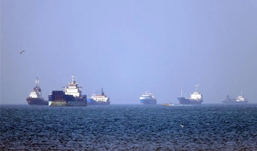 Hàn Quốc điều tra vụ cháy tàu ở eo biển Hormuz