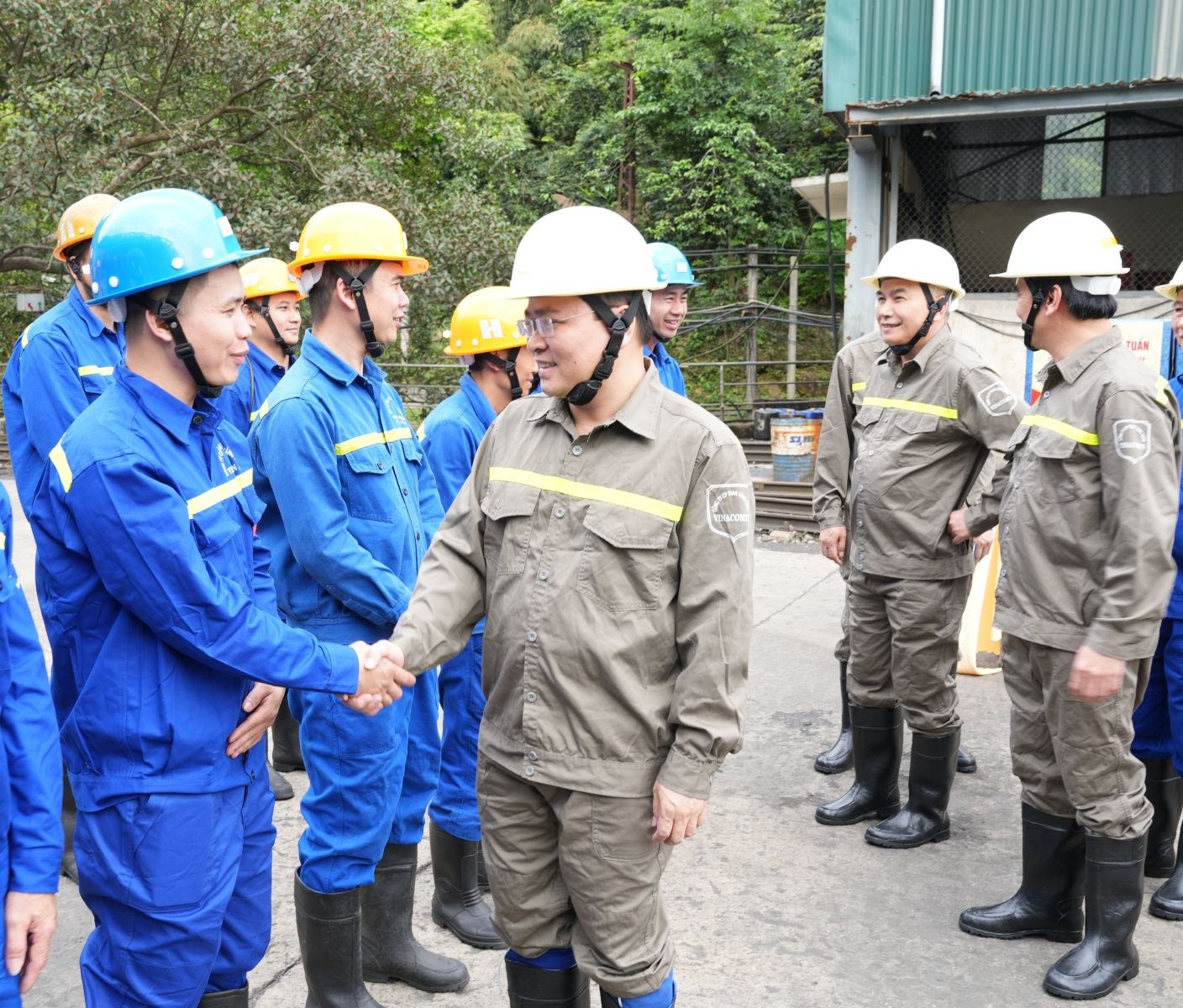 Than Vàng Danh tiếp tục phát huy tinh thần “Kỷ luật và đồng tâm”