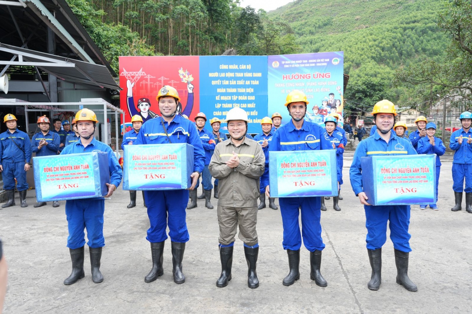 Than Vàng Danh tiếp tục phát huy tinh thần “Kỷ luật và đồng tâm”