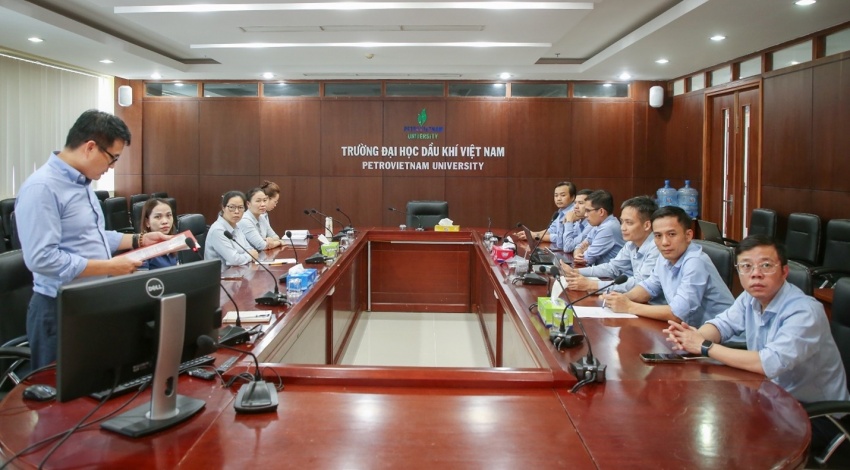 “Yêu Bác lòng ta trong sáng hơn”: Chủ đề sinh hoạt ý nghĩa tại Chi bộ 5 và Chi bộ 6 (Đảng bộ NCKH&ĐT)