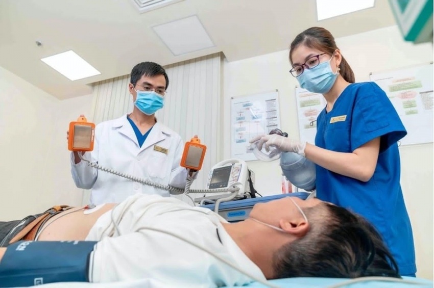 Người phụ nữ vỡ lách và gãy 5 xương sườn do tai nạn vượt cửa tử