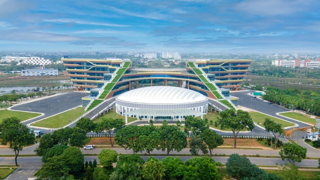 STEM Petrovietnam góp phần chắp cánh học sinh vào Chung kết quốc gia VSAR 2025-2026