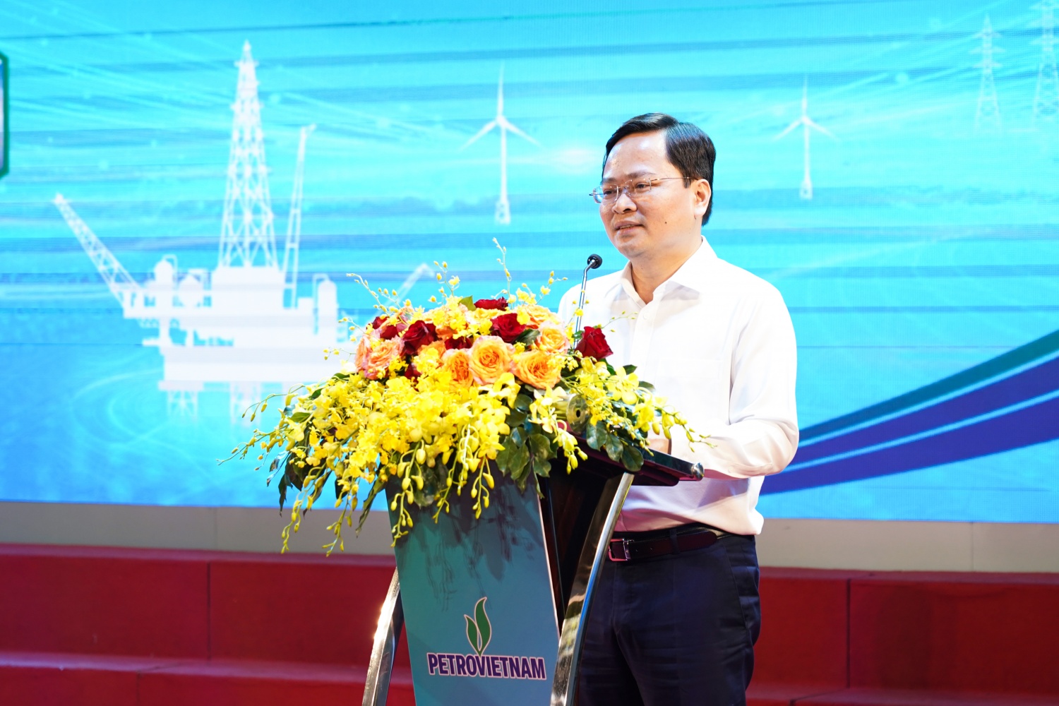 Tuyên dương Người lao động Petrovietnam tiêu biểu - Khởi động Tháng Công nhân, Tháng hành động về ATVSLĐ năm 2026