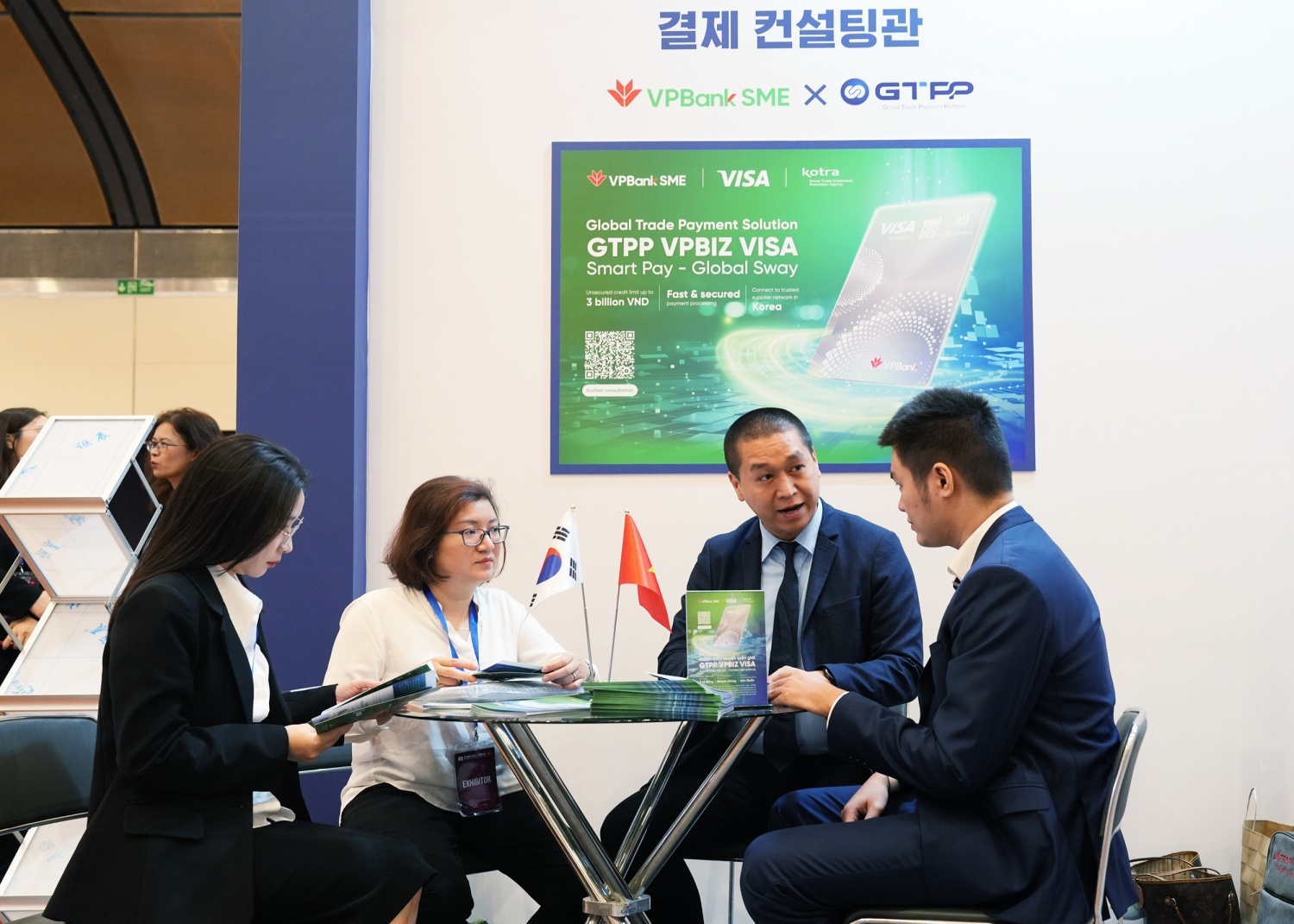 Việt - Hàn tăng tốc giao thương: 30 phút “bắt tay” tại sự kiện chốt những thương vụ triệu USD