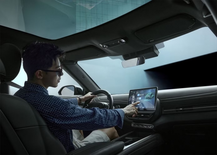 Người dùng VinFast đánh giá VF Connect là 