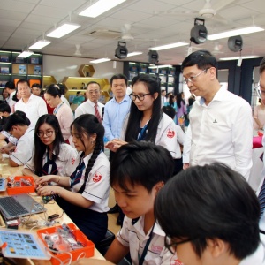 Khánh thành phòng STEM Trường THPT Gia Định (TP HCM): “Cánh tay nối dài” chạm tới ước mơ