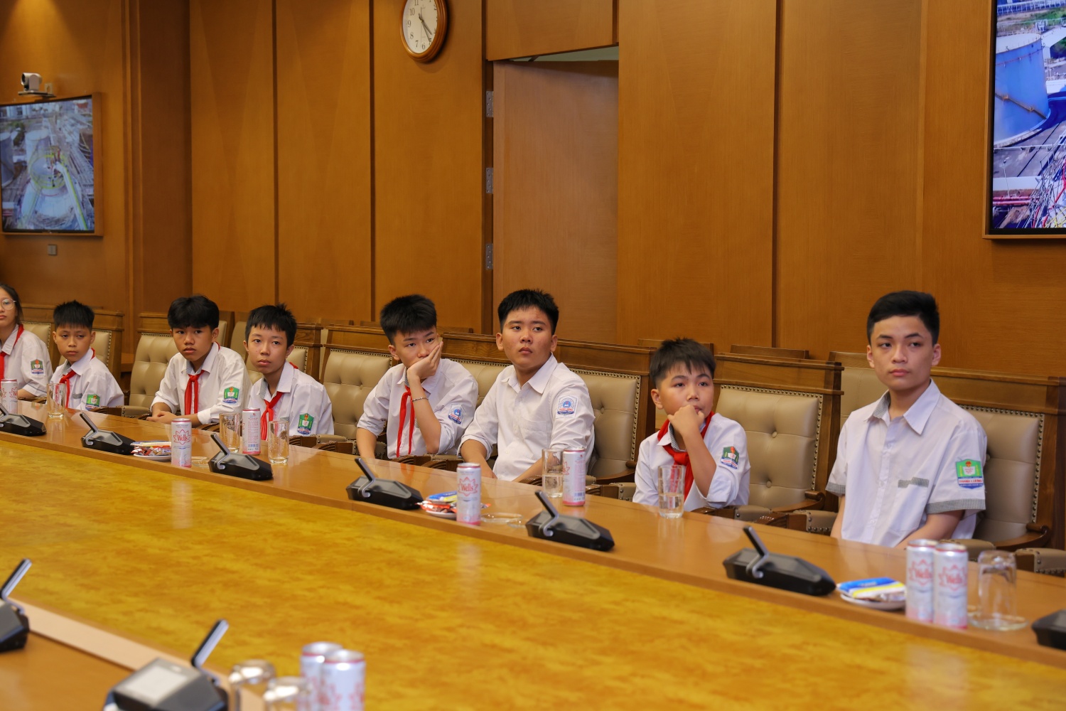 [CHÙM ẢNH] Lan tỏa tri thức, nuôi dưỡng khát vọng sáng tạo từ chương trình STEM Innovation Petrovietnam