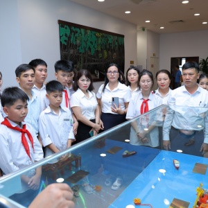 Phòng STEM Innovation Petrovietnam - nơi gieo những “mầm xanh” sáng tạo