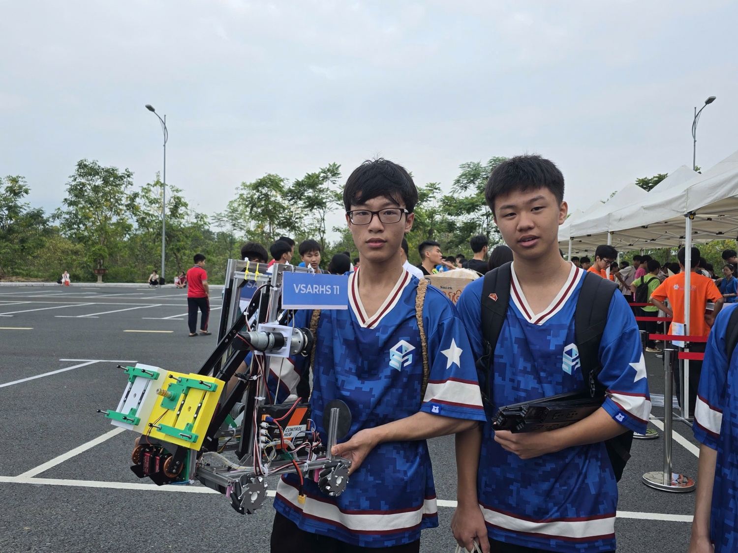 Hàng nghìn học sinh hội tụ tại NIC Hòa Lạc tranh tài Vô địch Quốc gia STEM, AI và Robotics