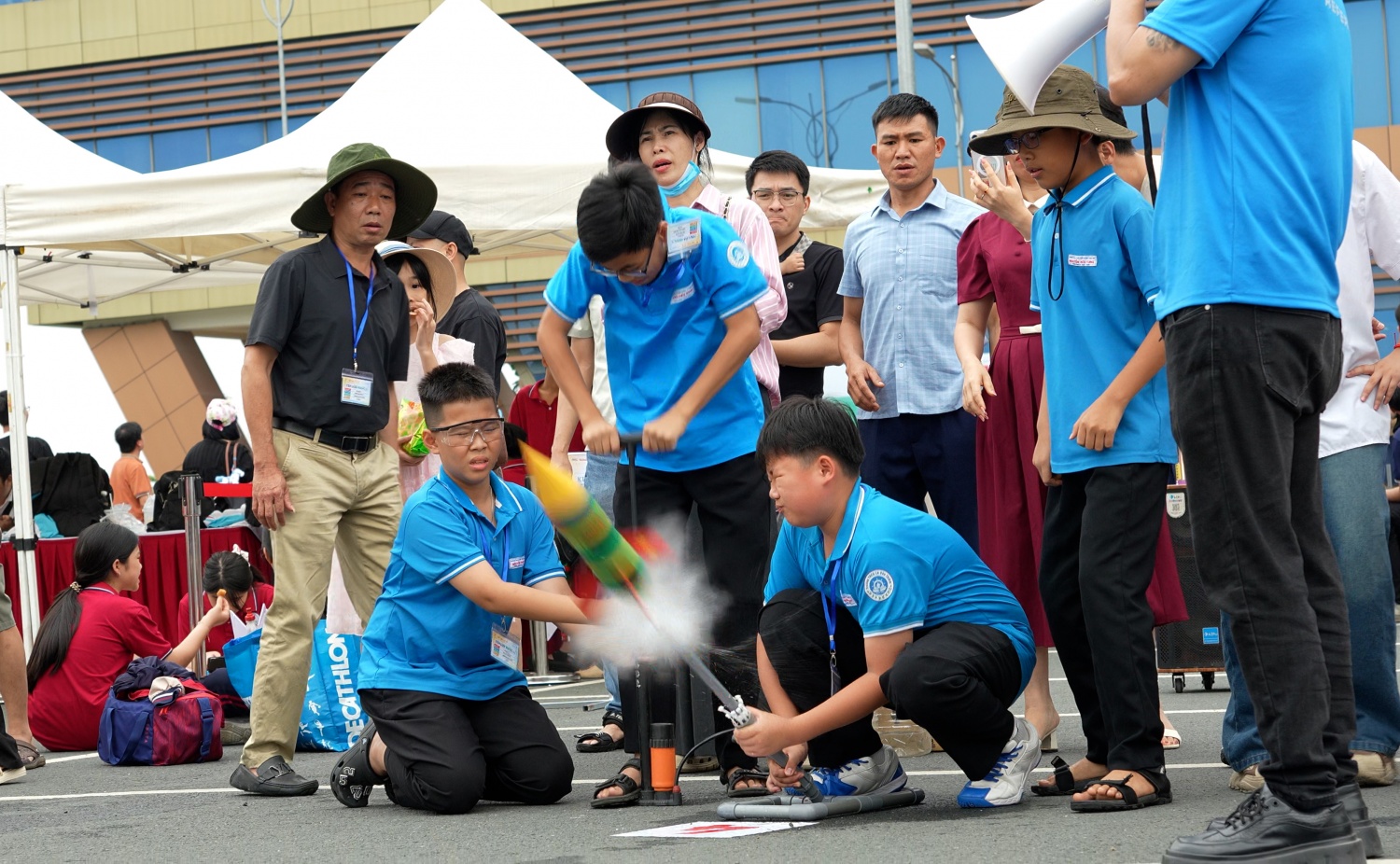 [Chùm ảnh] 37 trường STEM Innovation Petrovietnam hội tụ tại vòng Chung kết VSAR 2025-2026