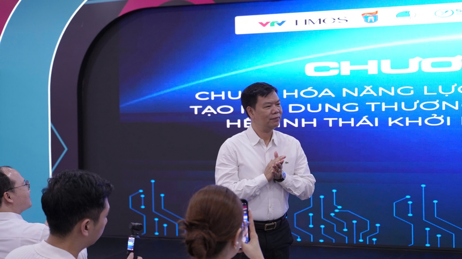 Tiktoker - thương mại điện tử 