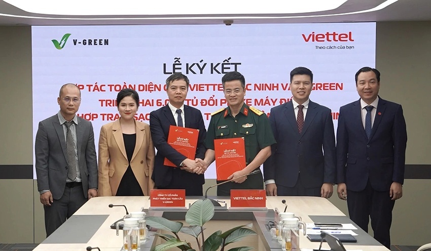 V-Green hợp tác Viettel Bắc Ninh triển khai 6.000 tủ đổi pin xe máy điện