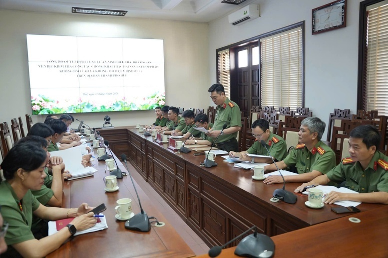 Kiểm tra công tác chống khai thác IUU trên địa bàn TP Huế Kiểm tra công tác chống khai thác IUU trên địa bàn TP Huế