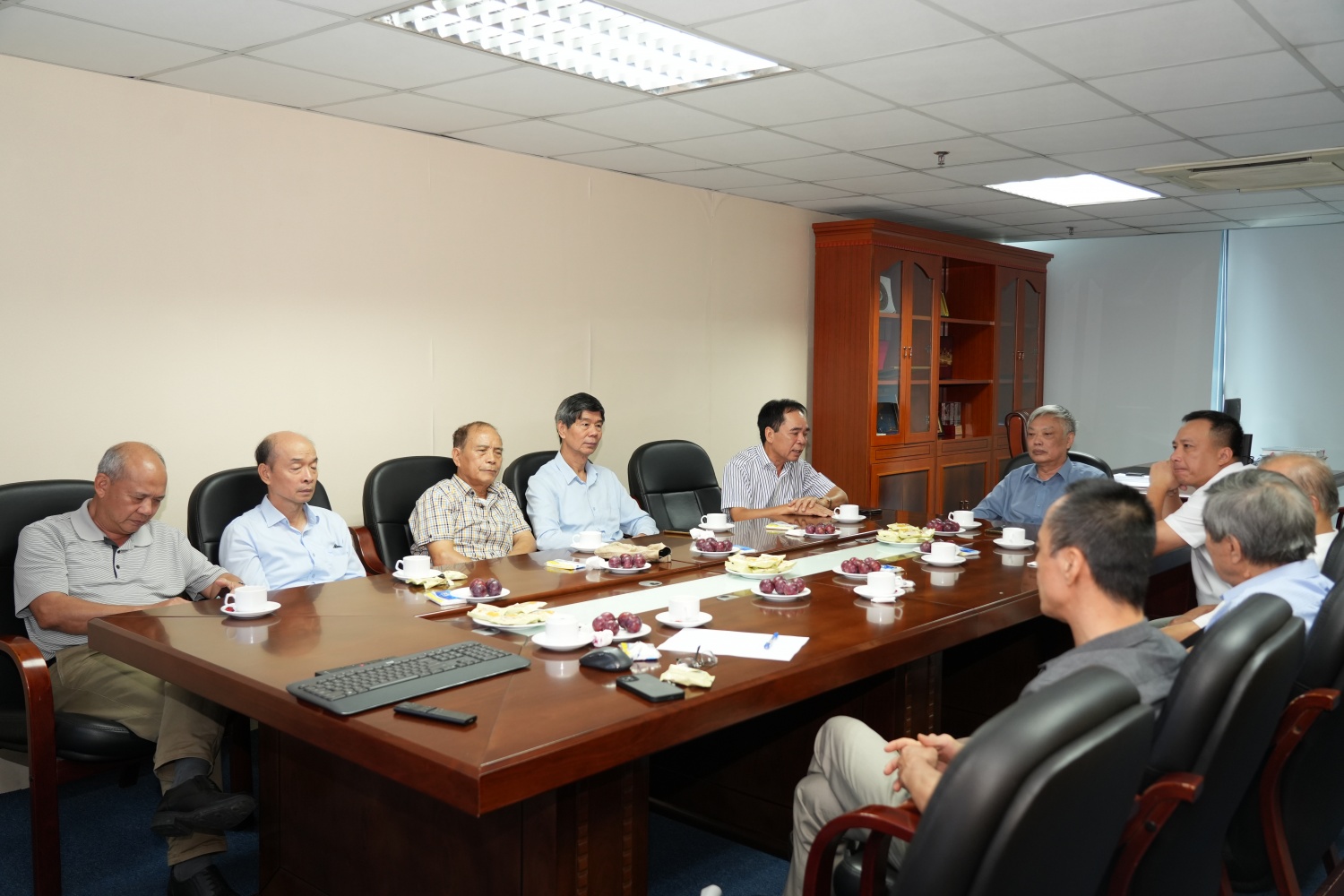 Đồng chí Nguyễn Tiến Dũng – Bí thư Chi bộ nhấn mạnh cần tiếp tục nâng cao chất lượng hoạt động và tang cường vai trò của Hội Dầu khí trong thời gian tới