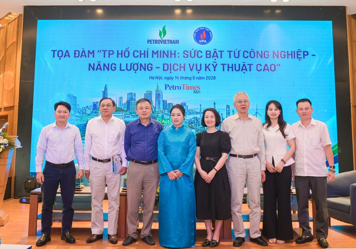 Tọa đàm “TP Hồ Chí Minh: Sức bật từ Công nghiệp - Năng lượng - Dịch vụ kỹ thuật cao”
