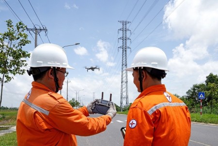 EVN giảm mạnh lỗ lũy kế