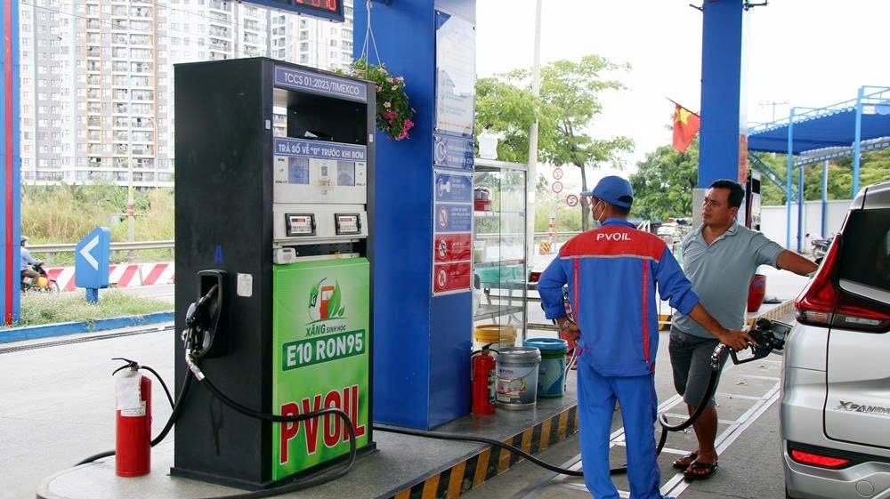 PVOIL chính thức bán xăng sinh học E10 trên toàn hệ thống cửa hàng xăng dầu
