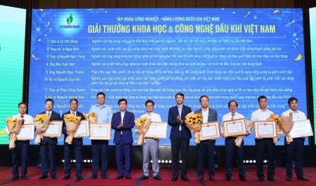 Petrovietnam trao Giải thưởng Khoa học và Công nghệ Dầu khí Việt Nam cho các công trình tiêu biểu