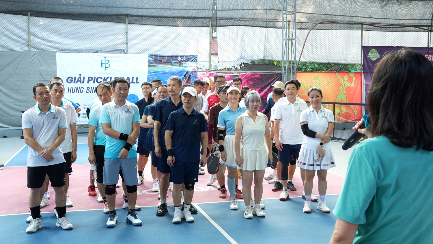 Các vận động viên tham gia môn thi đấu Pickleball