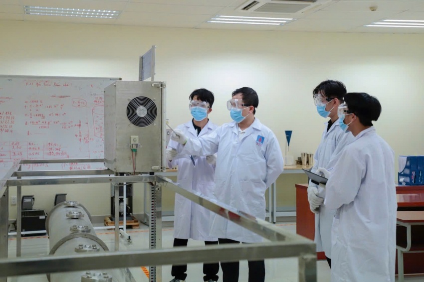 Đưa nghiên cứu khoa học từ giảng đường ra thực tiễn sản xuất dầu khí - năng lượng
